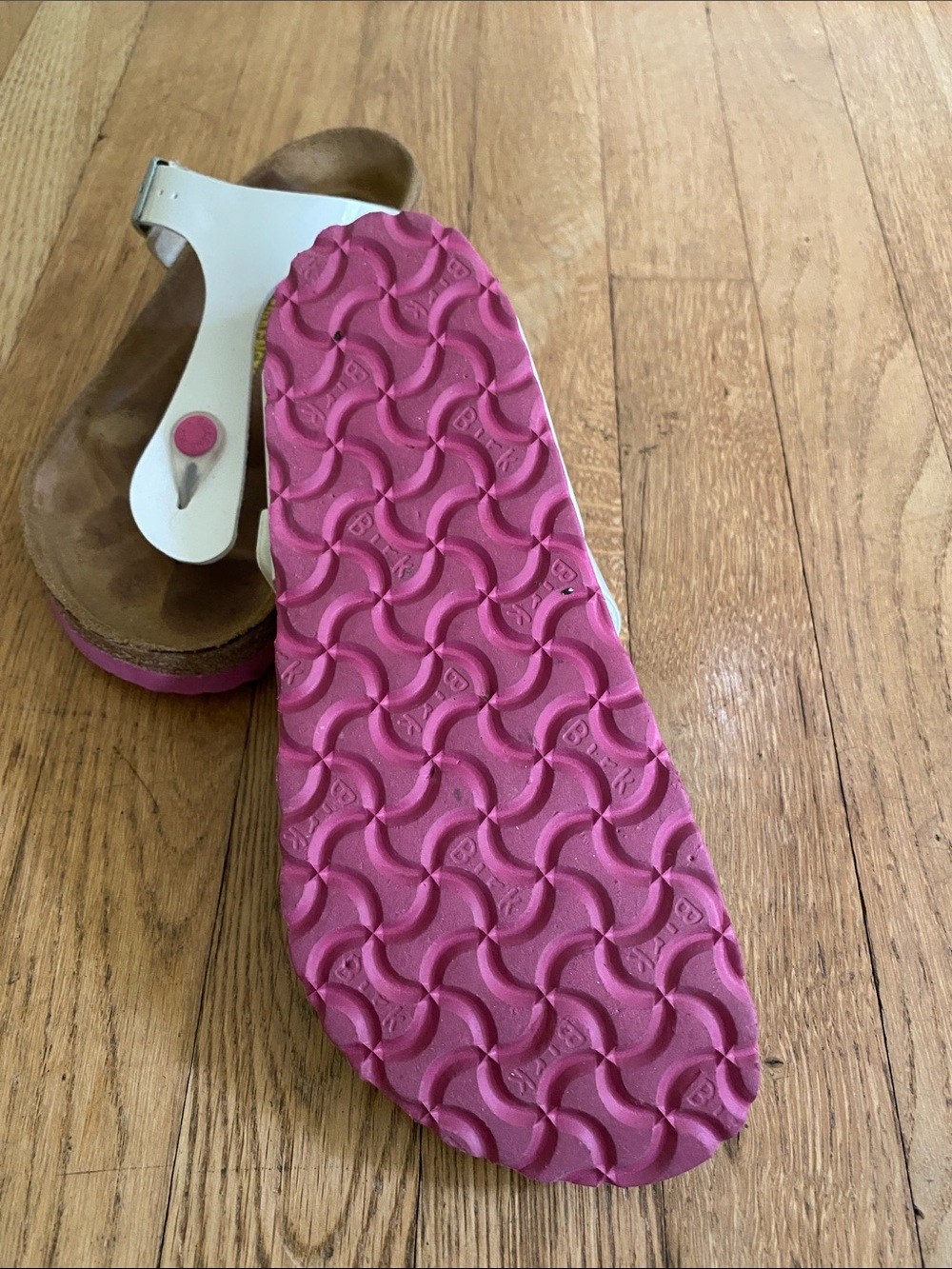 Birkenstock Gizeh 35, White Thong Sandals with Pink Accents - Picture 2 of 15